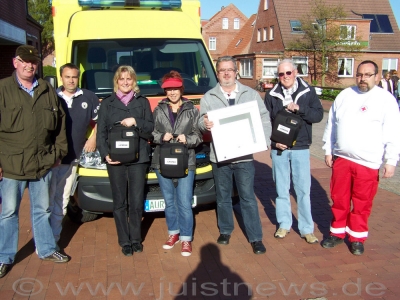 Bild 0 von Defibrillatoren von der Juist-Stiftung und dem SKJ