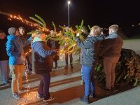 Bild 2 von Feuerwehr konnte erstmalig eigenen Weihnachtsbaum aufstellen