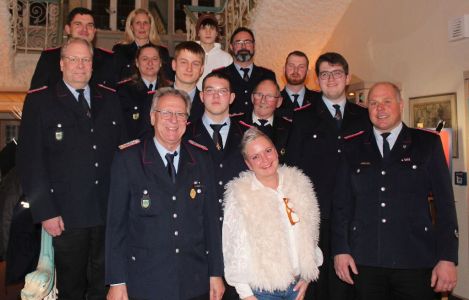 Bild 0 von Umzug in neues Feuerwehrhaus war Höhepunkt im vergangenen Jahr