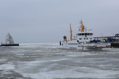 Bild 0 von Schiffsanbindungen von und nach Juist am Freitag