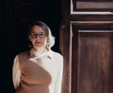 Bild 0 von „Eine Insel liest ein Buch“ feiert im April 2026 Premiere